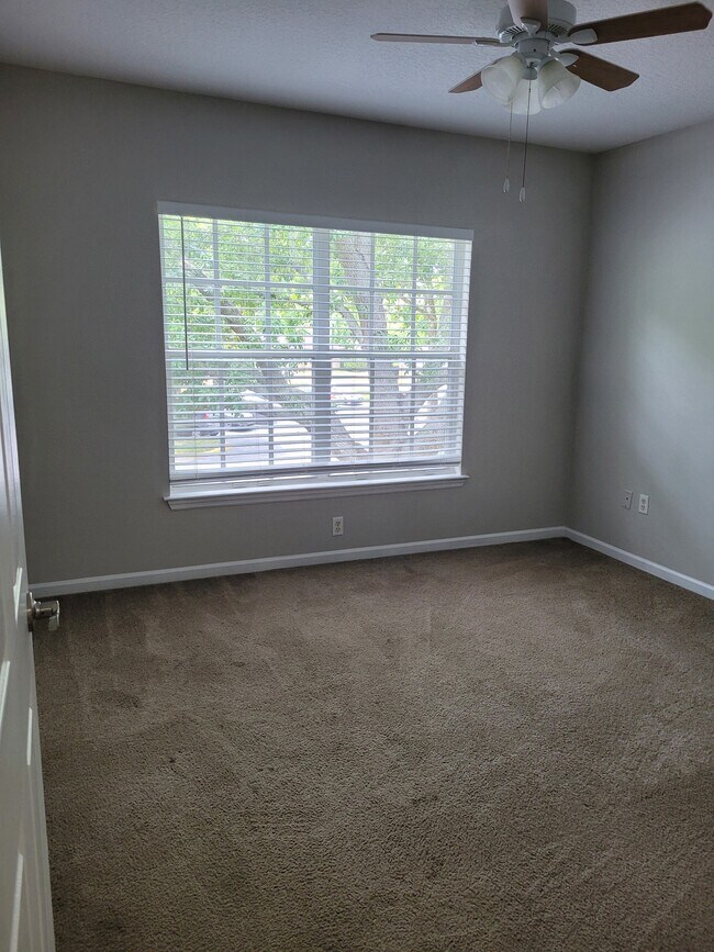 814 Crest Pines Dr Unit 921, Orlando, FL 32828 Condo for Rent in