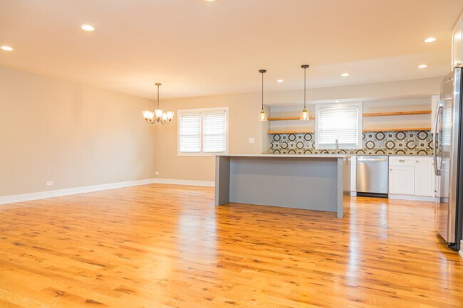 Foto del edificio - 825 Pheasant Walk Dr