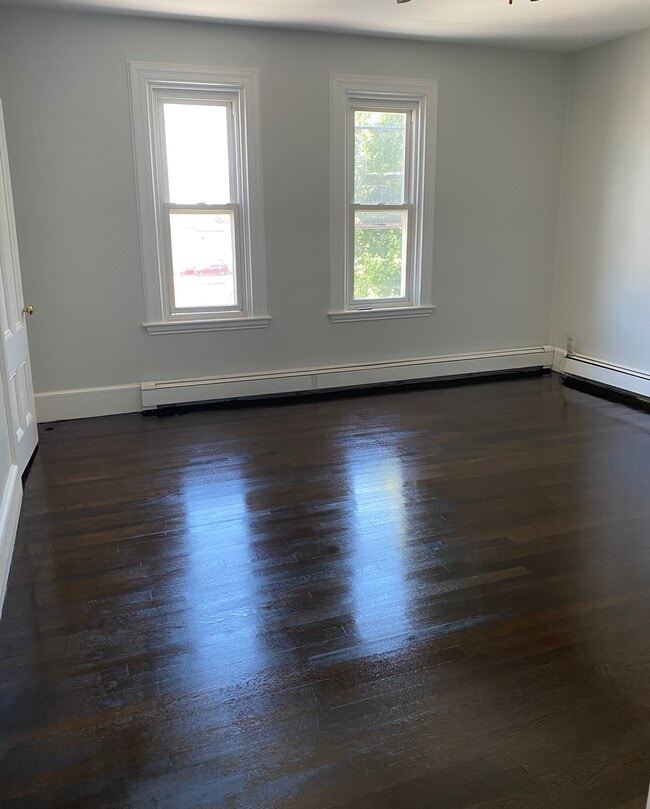 Bedroom 1 - 98 Broadway