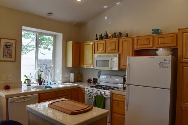 Foto del edificio - 4740 Mountain Quail Court