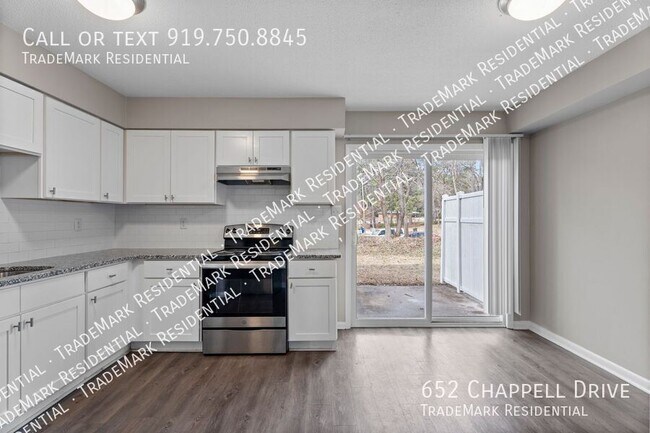 Foto del edificio - 652 Chappell Dr