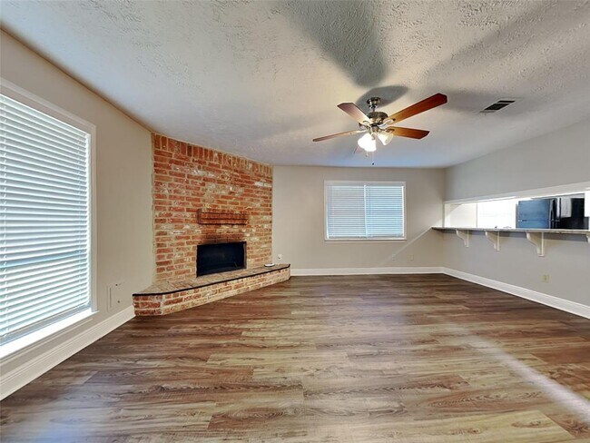 Foto del edificio - 3535 Dryburgh Ct