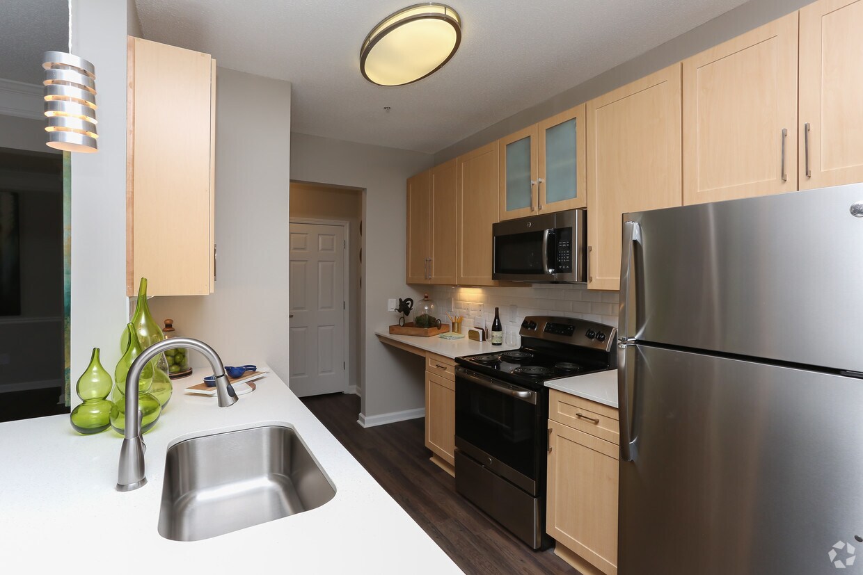 Woodhaven at Park Bridge Apartments 15000 Parkview Ln Alpharetta, GA