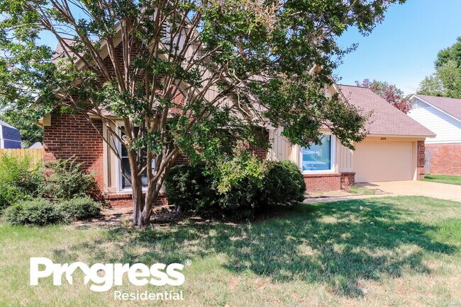 Foto del edificio - 8144 Creekside Cir N