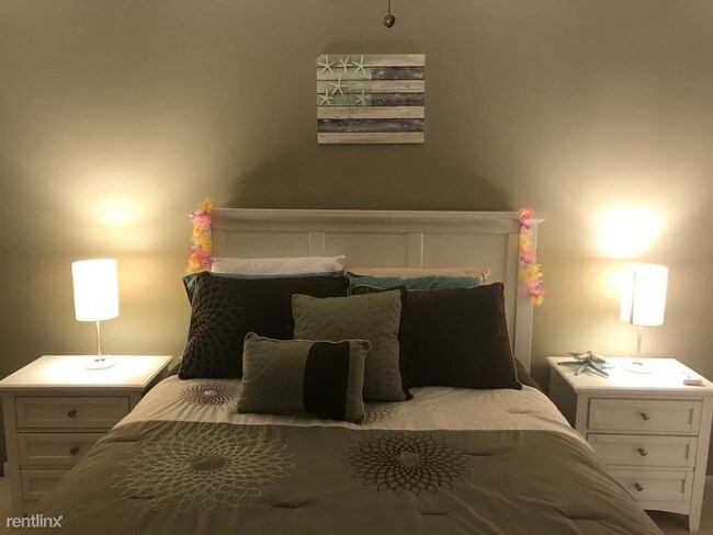 Foto del edificio - 305 Buttonwood Ln
