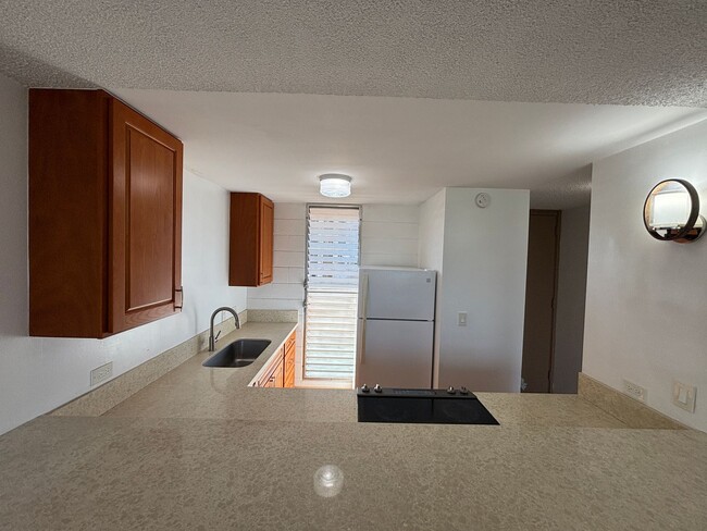 Foto del edificio - Lakeside Manor - Salt Lake - 2/1/1 - $2,00...