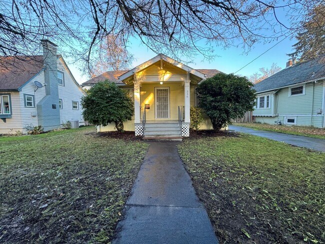 Foto del edificio - 336 23rd St SE