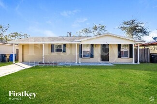 Building Photo - 3217 Deerfield Dr