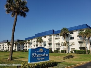 Building Photo - 2160 N Hwy A1A