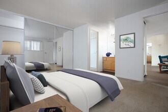 eaves Daly City photo'