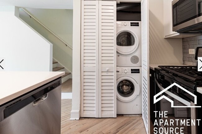 Photo - 944 W Grace St Apartment