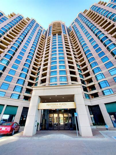 Foto del edificio - 8100 E Union Ave