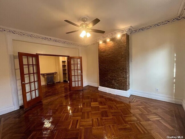 Building Photo - 243 Clifton Pl