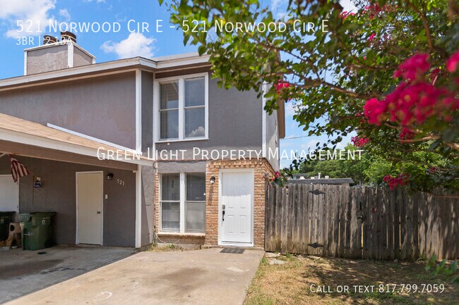Foto del edificio - 521 E Norwood Cir