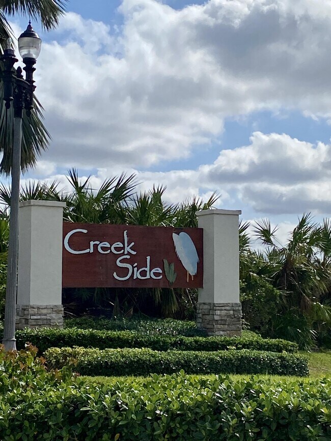 Foto del edificio - 9989 Bishop Creek Way