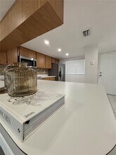 Building Photo - 1005 Palm Beach Trace Dr