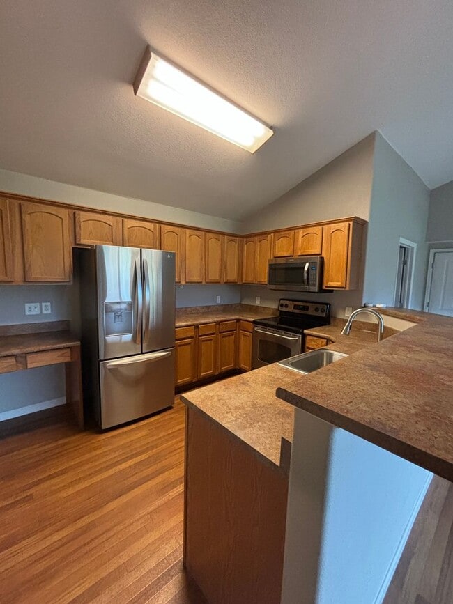 Foto del edificio - Apartment at River Park Condos