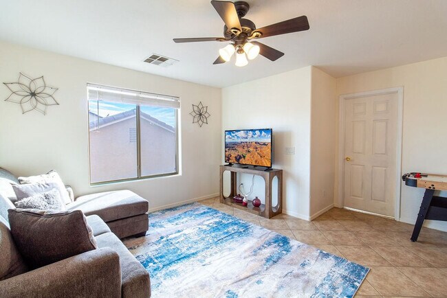 Foto del edificio - 1859 N Desert Willow St