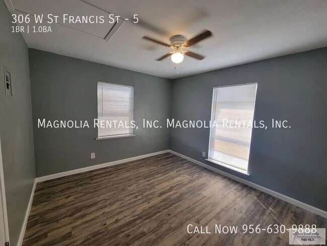 Foto del edificio - 306 W St Francis St