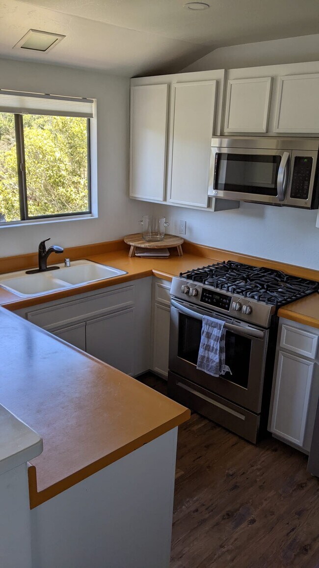 Foto del edificio - 5519 Sunbury Ave