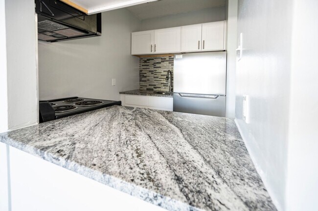 Foto del edificio - Creswood Apartments- Come home to Convenience!