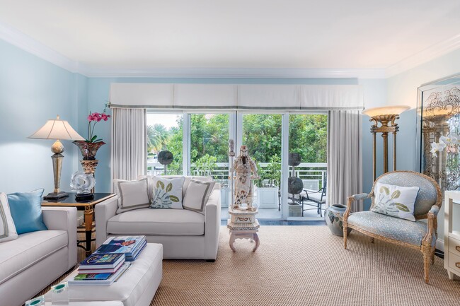 Building Photo - 250 Bradley Pl