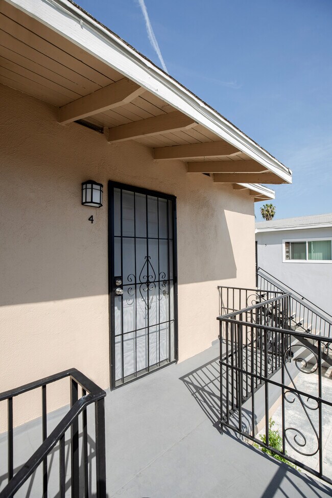 Building Photo - 255 E Artesia Blvd