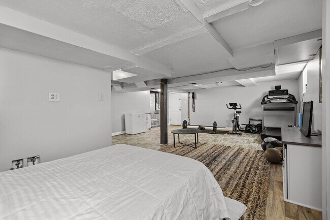 Building Photo - 4 br, 2 bath House - 166 Warrendale Bakers...