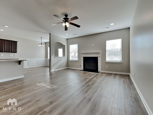 Building Photo - 409 Atlas Ct