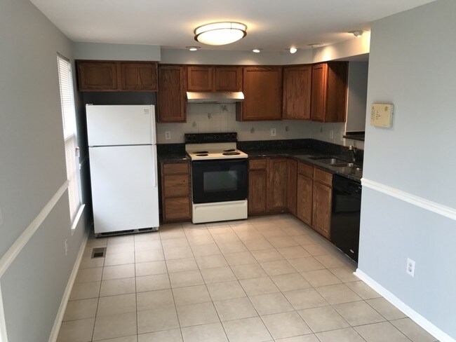 Foto del edificio - 3342 Canton Ct