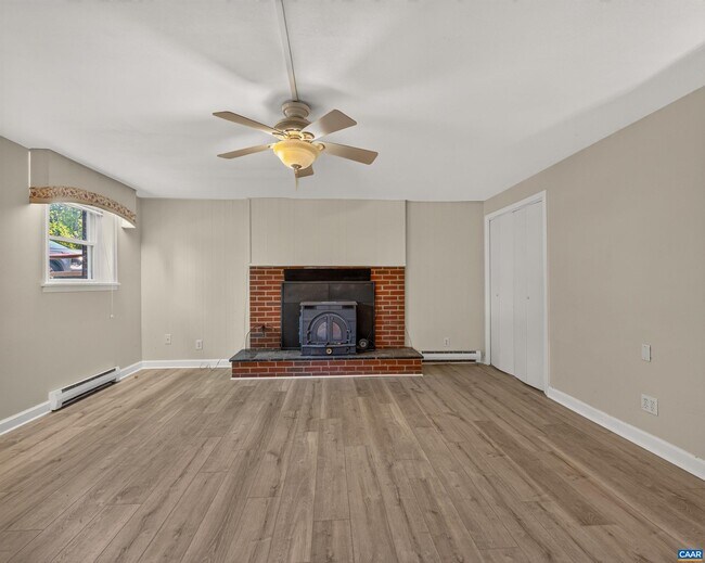 Foto del edificio - 308 Eastbrook Dr