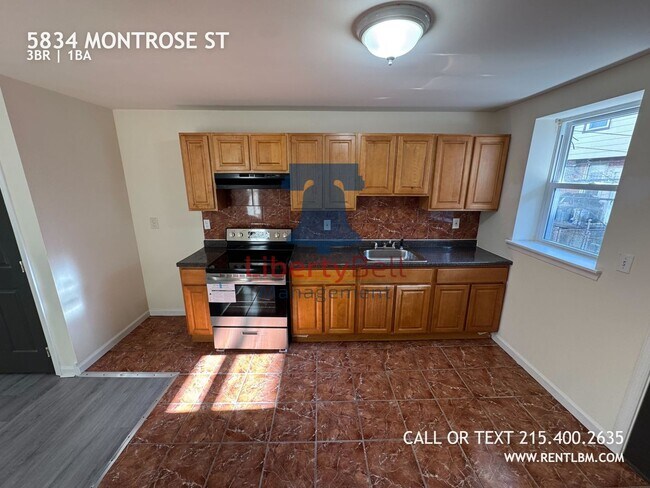 Foto del edificio - 5834 Montrose St