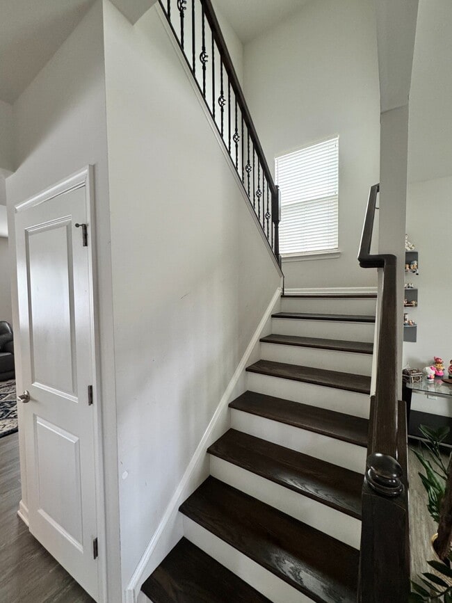 Building Photo - 1705 Eastwick Ln
