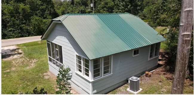 Foto del edificio - 16063 SE Janet St