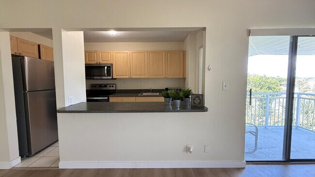 Foto del edificio - 605 S Pine Island Rd