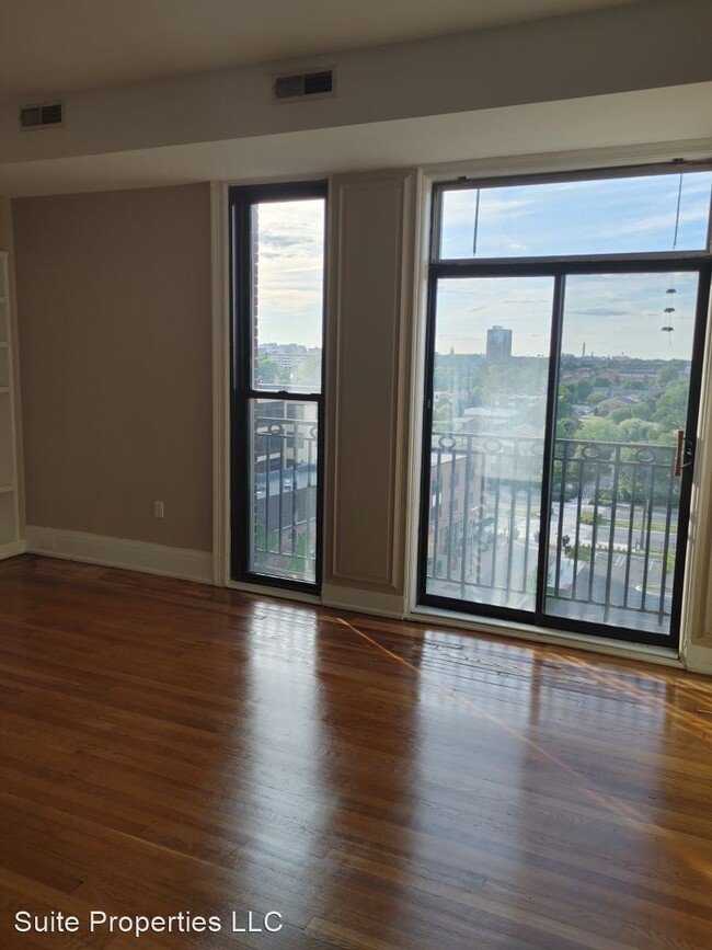 Foto del edificio - 1 br, 1 bath House - 2900 East Jefferson A...