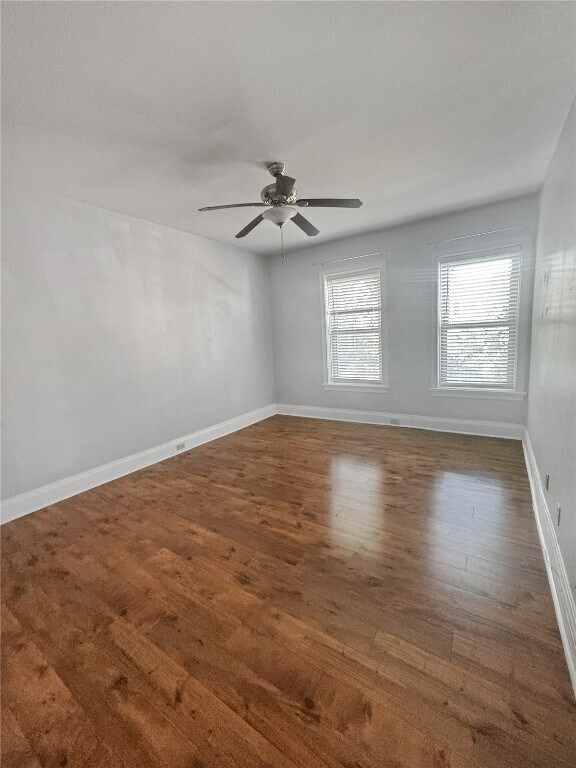 Foto del edificio - 4512 Westminster Pl