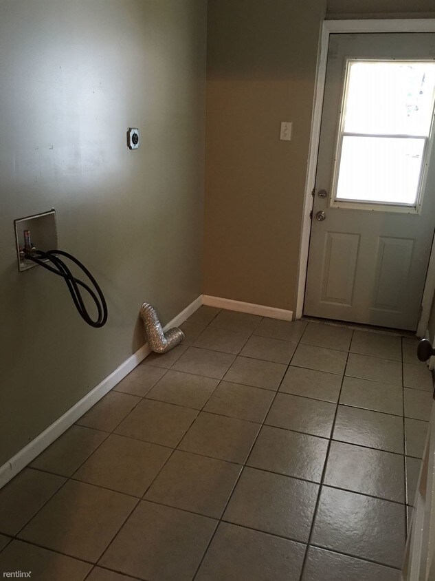 Foto del edificio - 2 br, 1 bath  - 3973 Wyoming St