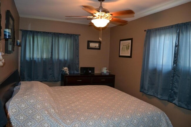 Bedroom - 6716 S 17th St