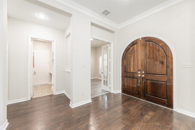 Foto del edificio - 27903 Michener Falls Ln