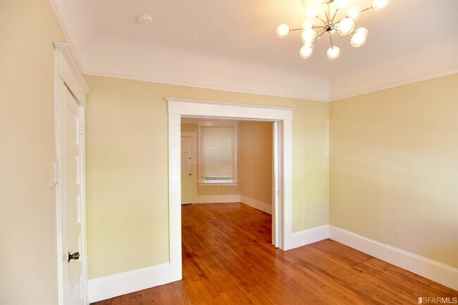 Foto del edificio - 64 Woodward St