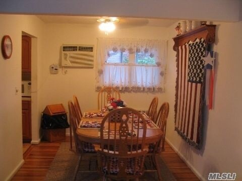 Foto del edificio - 264 Parker Ave