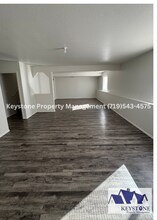 Building Photo - 285 W Owl Ct