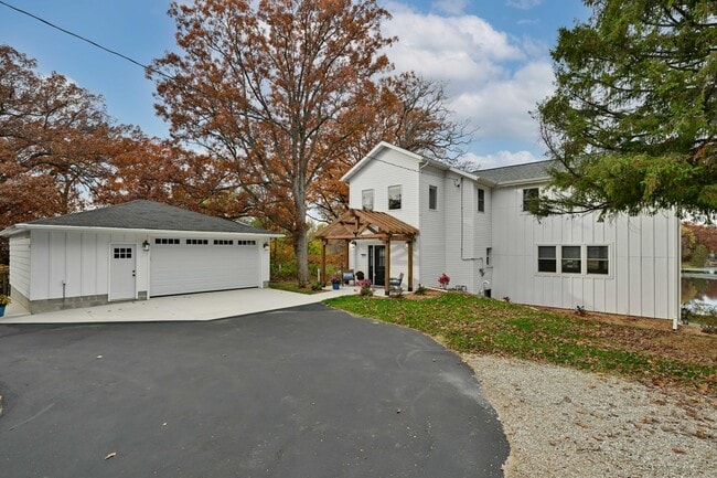 Building Photo - 29032 Kramer Dr