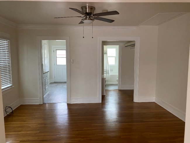 Building Photo - 3824 Goldwyn Terrace