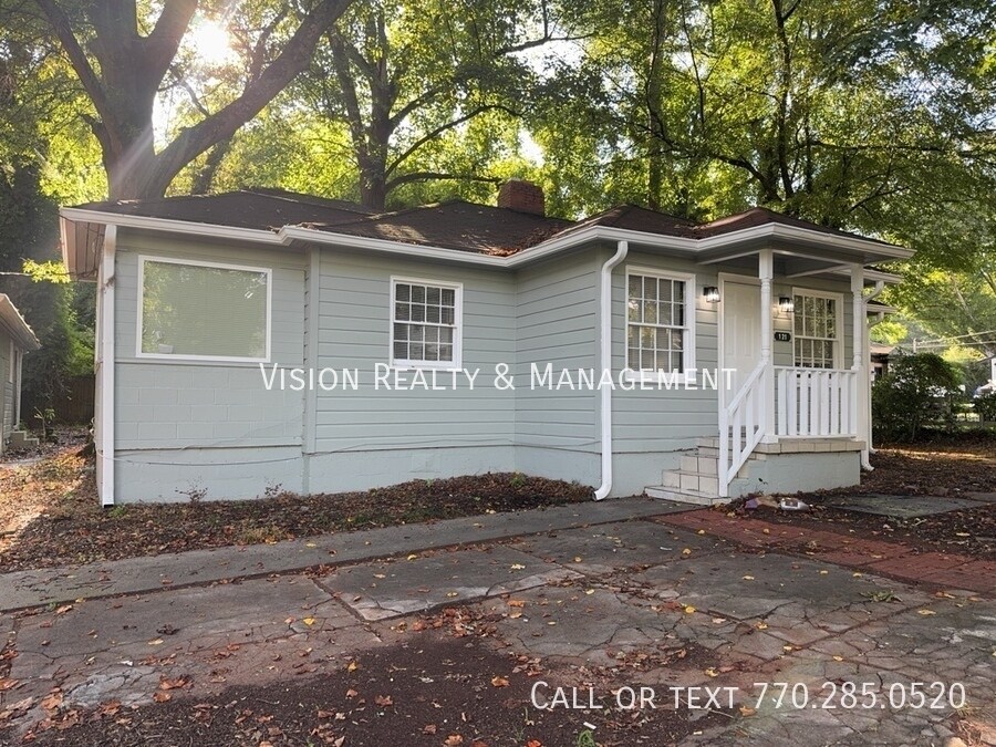 Primary Photo - 121 Howell Rd