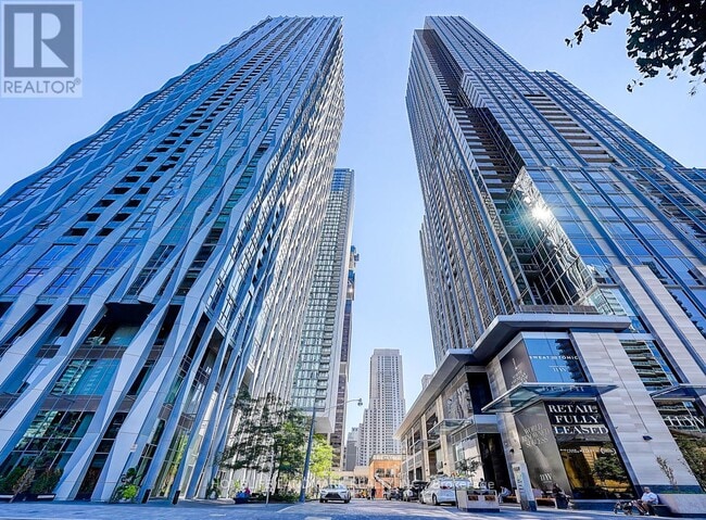 Building Photo - 1 Yorkville Ave