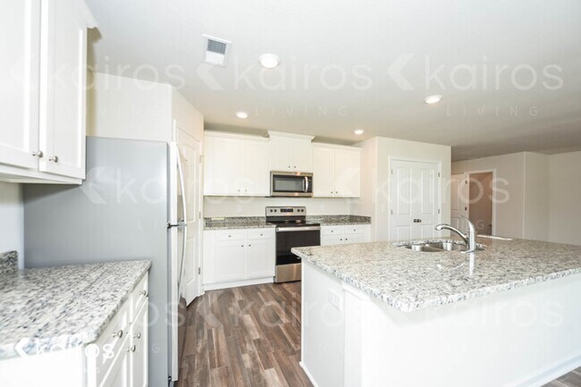 Foto del edificio - 1711 Mimosa Bloom Court