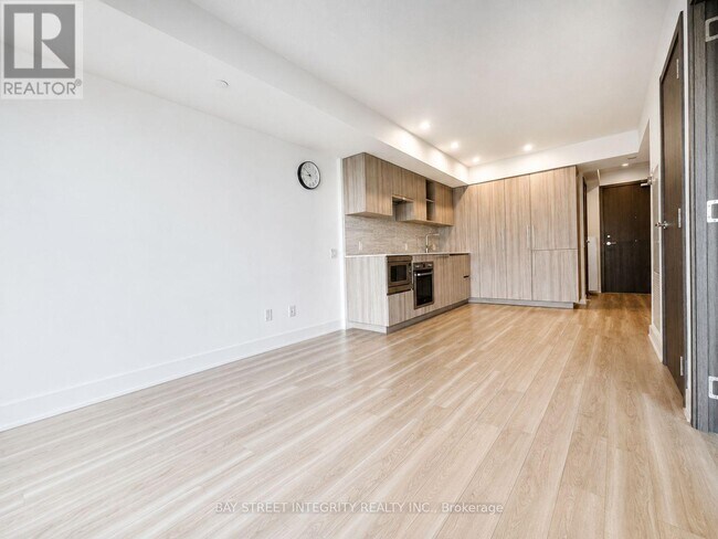 Photo du bâtiment - 19 Bathurst St