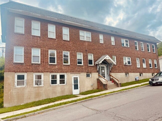 Foto del edificio - 77 Colfax Ave